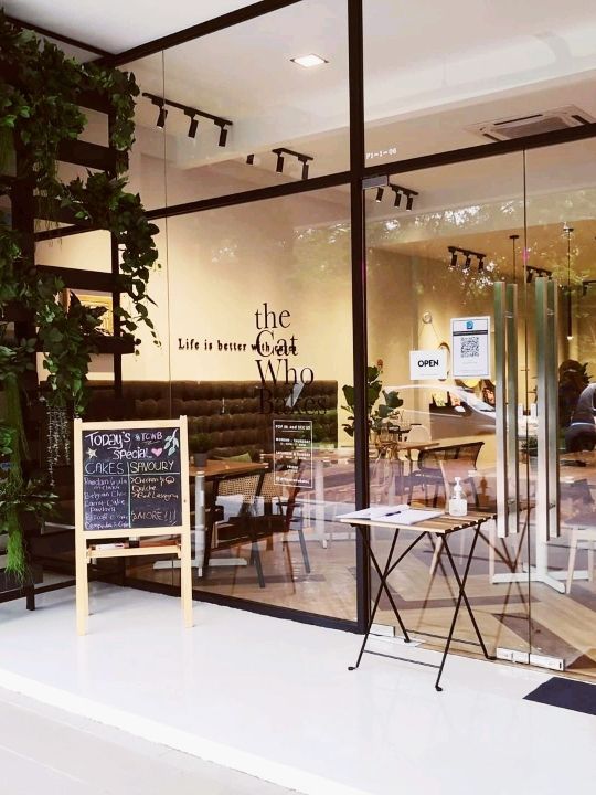 The Cat Who Bakes Cafe