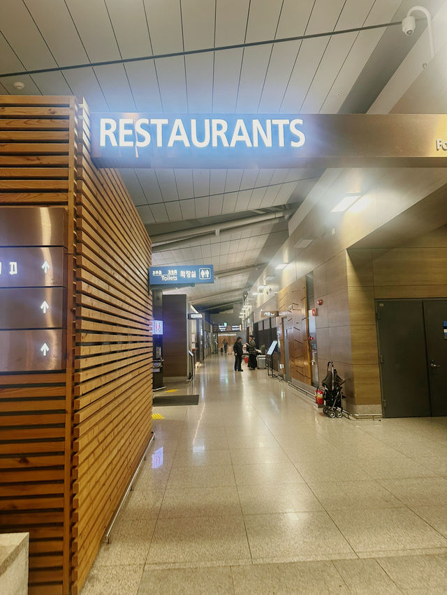 仁川国際空港でフライト前に時間が合えばいつも行くのがこのレストラン🍴