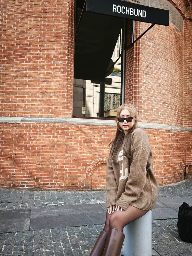ถ่ายรูปเอง ไม่จ้างตากล้อง ที่ rock bund 