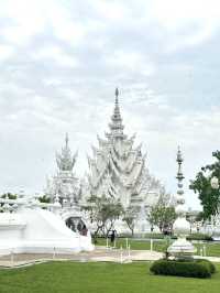 🇹🇭泰國清萊熱門打卡景點—白廟✨
