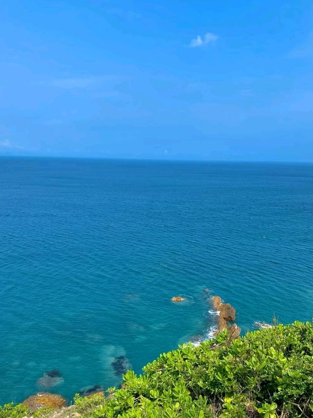 Luzui Mountain Villa: A Hidden Coastal Paradise