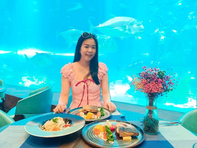 Deep Sea Cafeteria