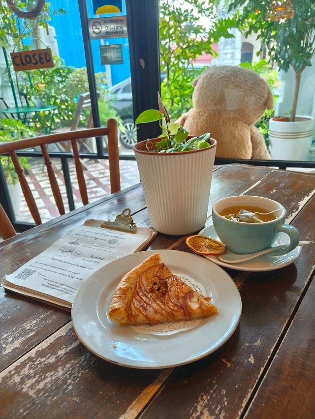 Hidden Calm in a Cup: A Perfect Tea Spot in Jakarta