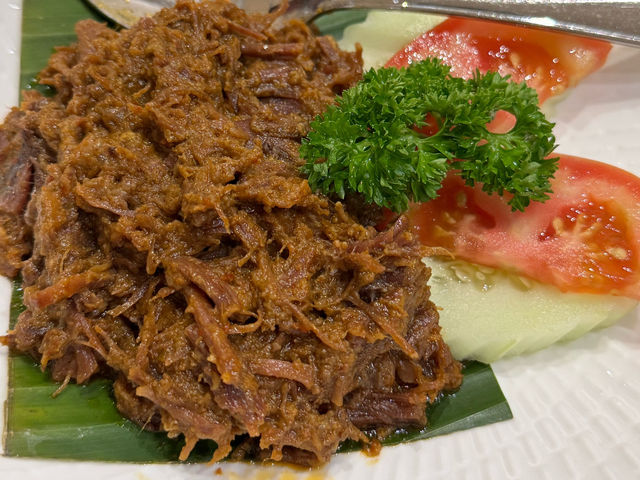 Madam Kwan’s – Nyonya Comfort Food at Its Best! 🍛✨ 