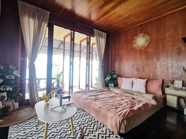 ที่พักสุดชิลในเมืองกาญจน์ Sweet Home Floating