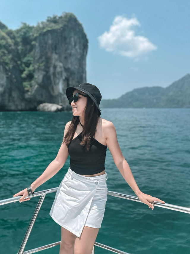 Island Hopping: Phi Phi, Maya Bay & Khai 🇹🇭 🏝️ 