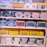 MINISO Magic in Toppen: Disney, Sanrio & So much Crayon Shinchan! 