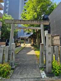 名古屋大須鬧街旁的靜謐神社〔日出神社〕⛩️🌿