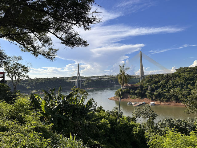 【Hito Tres Fronteras｜３国の出会う、感動の絶景スポット】