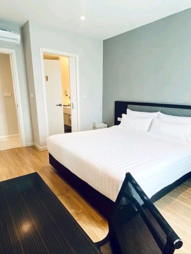 🏙️✨ Suasana Suites JB – Urban Comfort Meets Convenience!