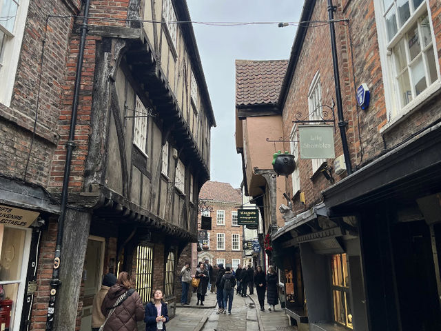 Exploring Historic York: A Walk Through Time! 🇬🇧🏰
