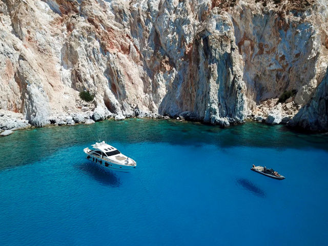 Exploring Sardinia by Private Boat: The Ultimate Mediterranean Escape! 🇮🇹🐬