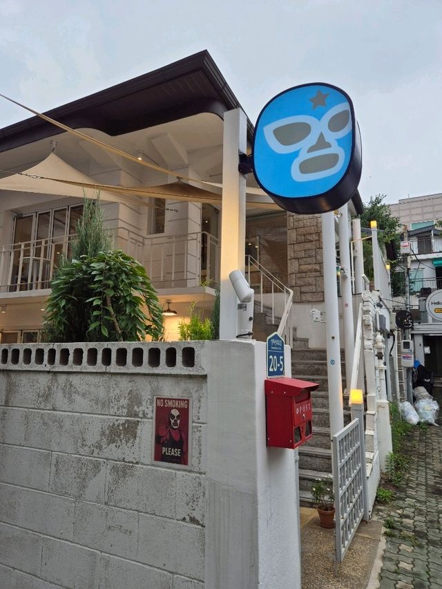 커피리브레 연남동 골목속 휴식을 취할수있는곳