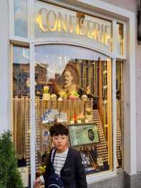 1884년 새워진  원조모차르트초콜릿카페 CAFE KONDITOREI