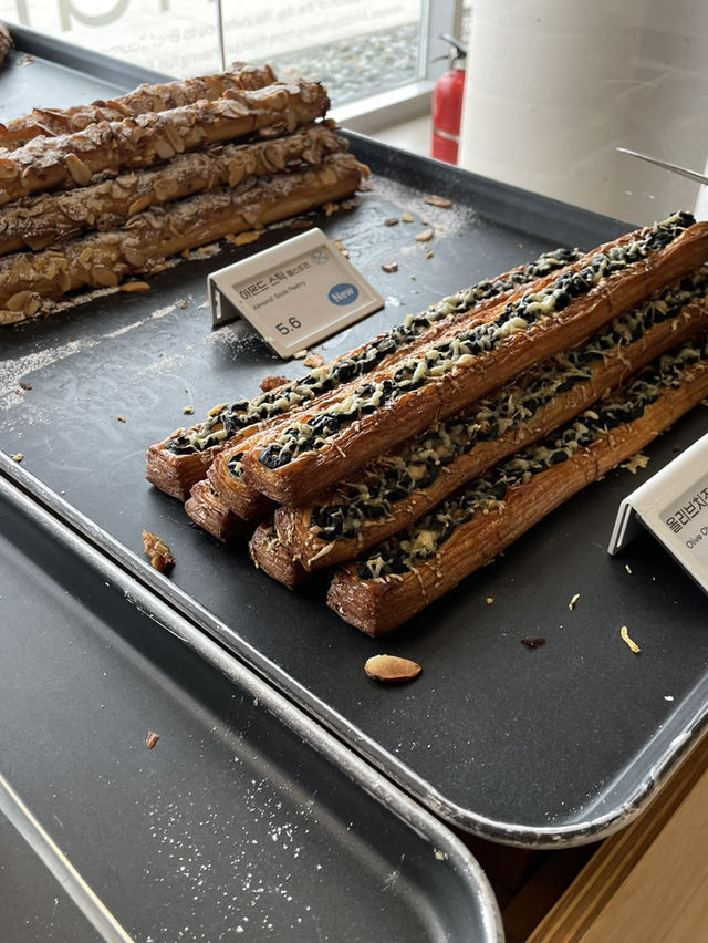 맛과 멋 모두 잡은 카페 brief journey