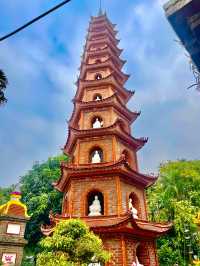 1,500년의 평온✨ 하노이 최고의 사원 – 짠꾸옥사원(Trấn Quốc Pagoda)