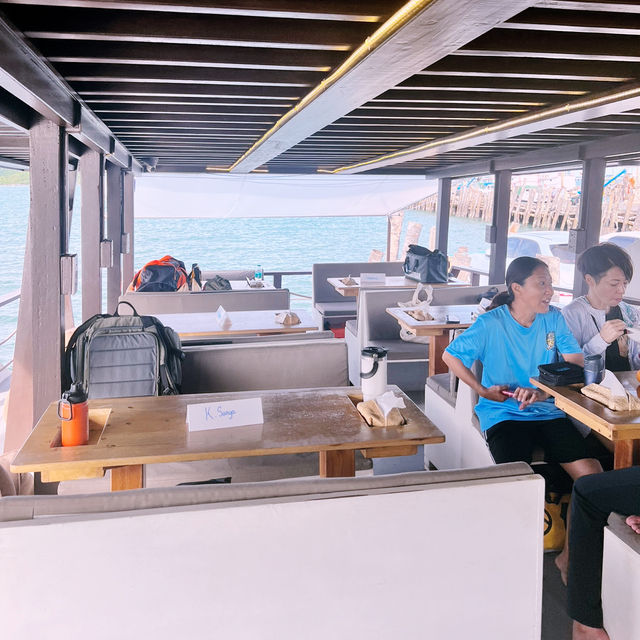 ดำน้ำลึกแสมสาร กับเรือ Great White Shark 