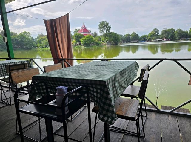 เจริญรสบุฟเฟ่ต์อาหารไทย สวนหลวงเชียงใหม่