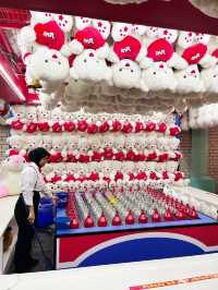 Treasures to Take Home – Souvenir Booths at Skytropolis