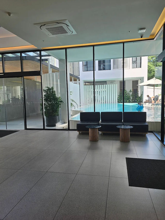 Charoennakorn’s Chic Secret Stay