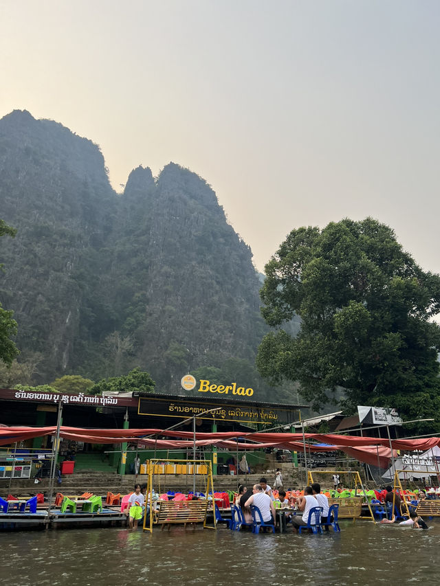 วังเวียงไม่วังเวง🛶⛰️