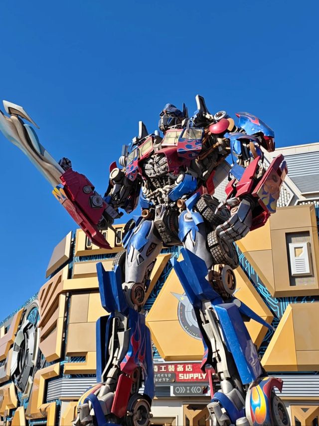 Wands, Dinosaurs & Autobots: Only at Universal Beijing