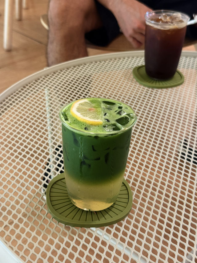 Comfee Cafe & Brunch เมืองเก่า ภูเก็ต
