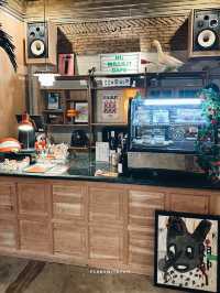 Millilit Cafe Thapae ChiangMai . 🐰🥕