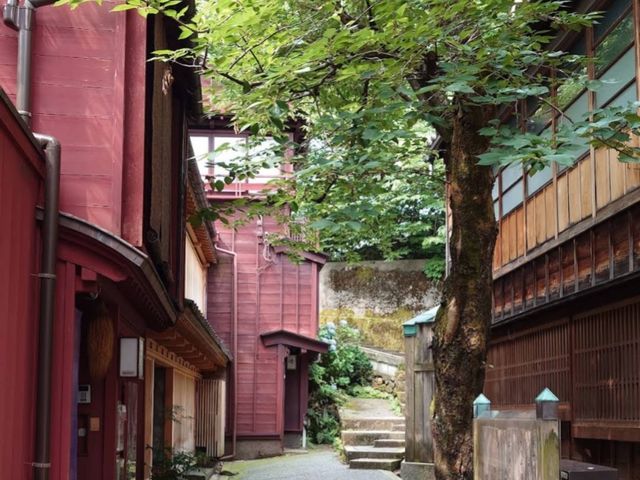 金澤 | 西茶屋街，保有江戶時代風情的街屋