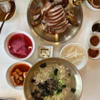 🐷 부드럽고 촉촉한 족발 한상, 남천동 나즈막한 부엌