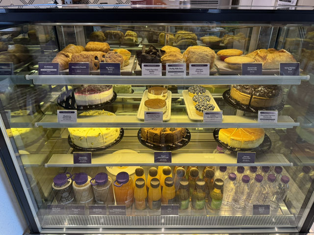 ☕ The Coffee Bean & Tea Leaf @ Eco Botani – Peaceful Coffee Break in the Afternoon