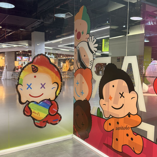 นิทรรศการ colorverse🎨