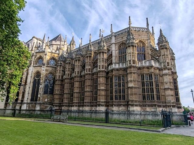 Westminster Abbey: A Gothic Masterpiece and Britain's Historical Chronicle