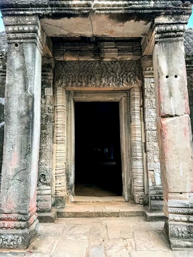 Sunrise Magic at Cambodia’s Ancient Wonder Sunrise Magic at Cambodia’s Ancient Wonder