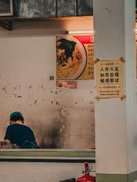 Crispy Noodles & Local Picks – My Morning Feast at Foodbaba Eatery, Kluang
