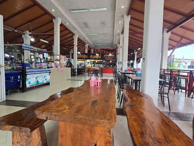 ร้านกาแฟวัดโบสถ์ กาแฟหลักสิบ วิวหลักพัน