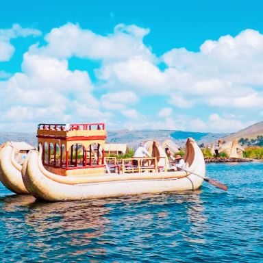 チチカカ湖🇵🇪 | Trip.com プーノ