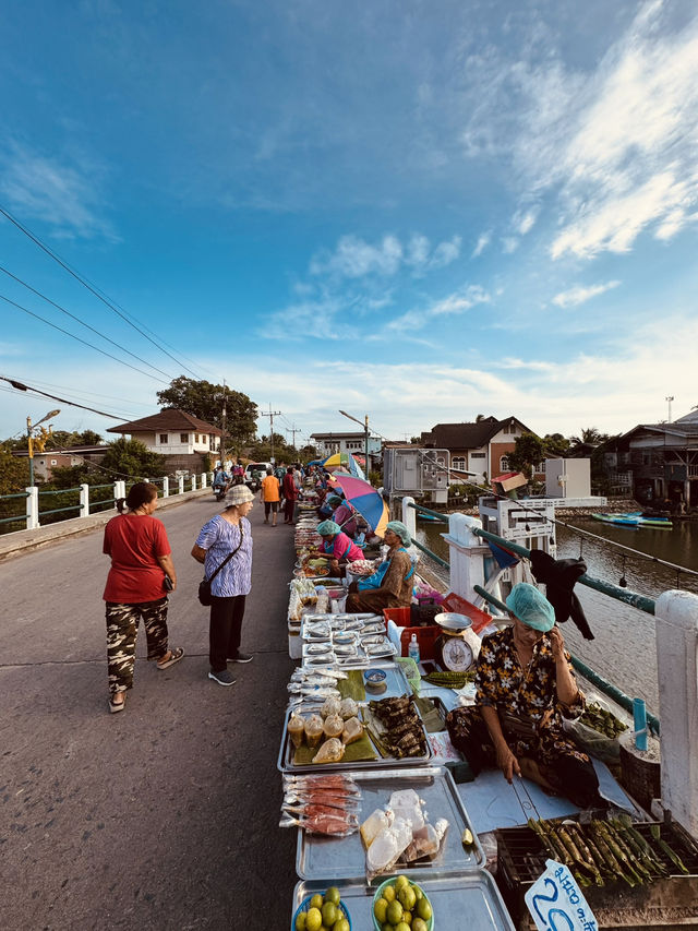 ตลาดริมคลองลำปำ พัทลุง เดินเพลินกินเพลินริมน้ำ ตลาดริมคลองลำปำ พัทลุง เดินเพลินกินเพลินริมน้ำ