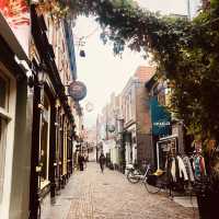 A Postcard-Perfect Day Trip: My Solo Escape to Volendam