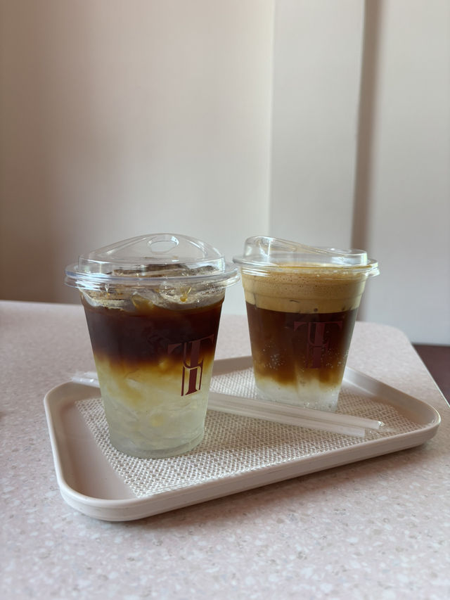 ☕🍰 The Fellows Café – Minimal Vibes & Sweet Treats 🍰☕