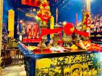 Tin Hau Temple, Aberdeen – A Tranquil Heritage Beside the Sea