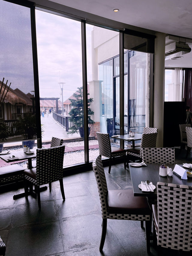 Bila-Bila Restaurant: Perfect Dining Escape in Sepang’s Water Villa Haven