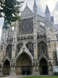 Westminster Abbey: A Building That Speaks in Layers