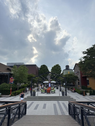 วันชิล ๆ ที่ Rio Lakefront