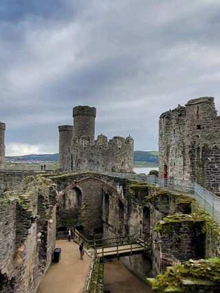 Epic Castle Vibes in Conwy — Into the Welsh Ruins! 🏰🌧️