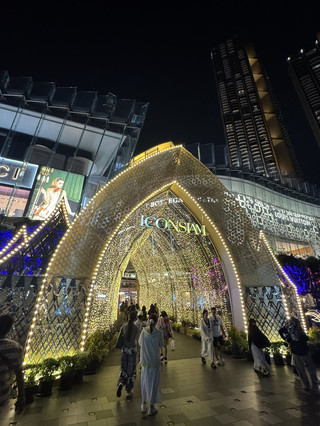 Hobs ICONSIAM วิวเจ้าพระยา ฟีลดีแบบสุดๆ