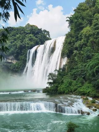 I used to be a typical "rushed traveler," packing my itinerary, chasing the perfect panoramic shot, and pushing through even when exhausted and miserable.