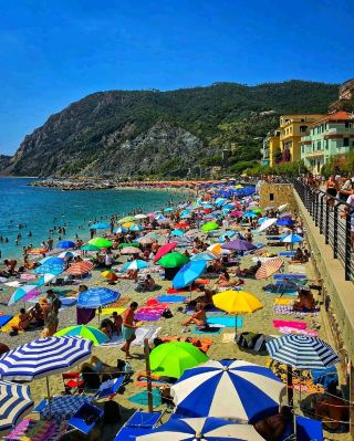 🌊蒙特羅索阿爾馬雷：五漁村的完美海岸度假勝地🇮🇹✨