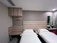 “Clean Comfort & City Access in Compact Style”
