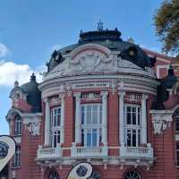 Varna Theatre: A Cultural Icon in Stunning Architecture 🎭🏛️
